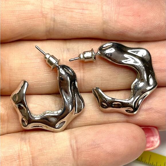 New Earrings Molten Metal Silver Hoop 2025 Trendy Jewelry Trend AU10 - Picture 2 of 7